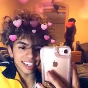 Meet your Posher, Alex